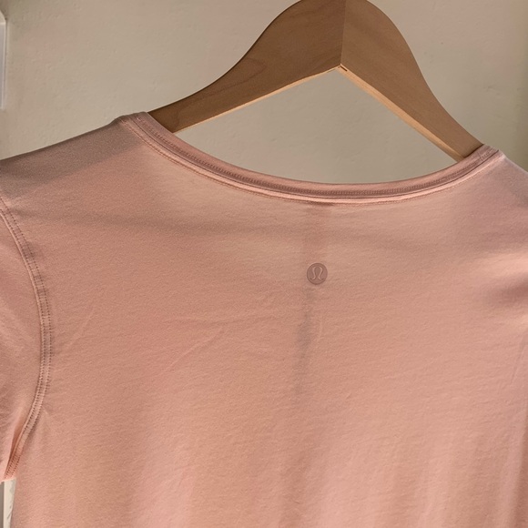 LULULEMON T-SHIRT - Picture 3 of 4